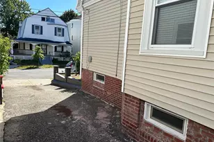 115 Ohio Ave, Providence, RI 02905 - Photo 5