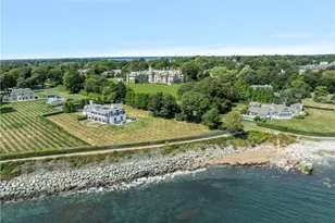 207 Ruggles Ave, Newport, RI 02840 - Photo 5