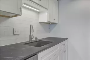 20 America Way, Newport, RI 02840 - Photo 11