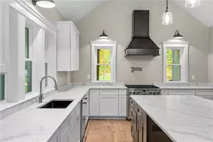 369 Hunting House Rd, Glocester, RI 02857 - Photo 21