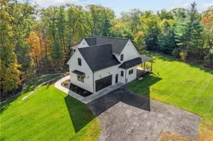 369 Hunting House Rd, Glocester, RI 02857 - Photo 3