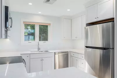 117 Indian Avenue, Portsmouth, RI 02871 - Photo 15