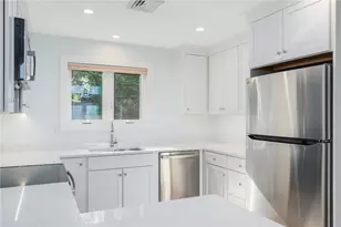 117 Indian Ave, Portsmouth, RI 02871 - Photo 15