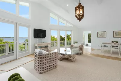 117 Indian Avenue, Portsmouth, RI 02871 - Photo 5