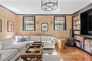 35 Second St, Newport, RI 02840 - Photo 7