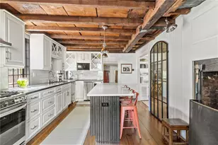 35 Second St, Newport, RI 02840 - Photo 5