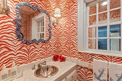 35 Second Street, Newport, RI 02840 - Photo 9