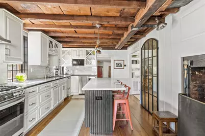 35 Second Street, Newport, RI 02840 - Photo 3