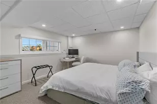 137 Prospect Ln, Portsmouth, RI 02871 - Photo 27