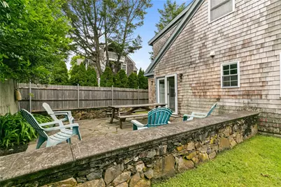 19 Warren Avenue #19, Middletown, RI 02842 - Photo 23