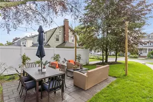 259 Gibbs Ave, Newport, RI 02840 - Photo 1