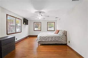 446 Budlong Rd, Cranston, RI 02920 - Photo 25