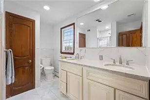 446 Budlong Rd, Cranston, RI 02920 - Photo 13