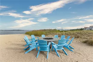 44 Wimbledon Cir, Portsmouth, RI 02871 - Photo 5