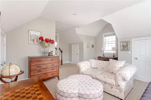 44 Wimbledon Cir, Portsmouth, RI 02871 - Photo 17