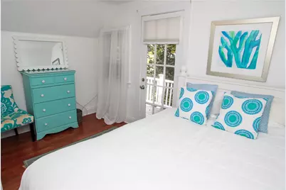 34 Bull Street, Newport, RI 02840 - Photo 9