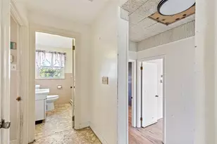 3421 Pawtucket Ave, East Providence, RI 02915 - Photo 27