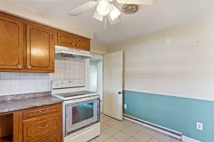 3421 Pawtucket Ave, East Providence, RI 02915 - Photo 39