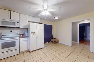 23 Middle St, Woonsocket, RI 02895 - Photo 9