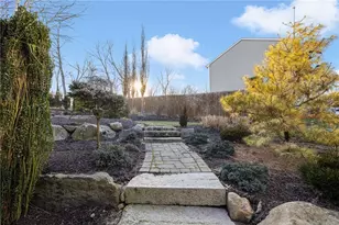 29 Fairview Ave, West Warwick, RI 02893 - Photo 29