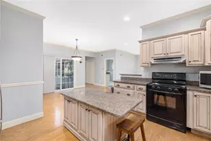 29 Fairview Ave, West Warwick, RI 02893 - Photo 13