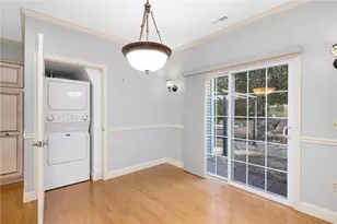 29 Fairview Ave, West Warwick, RI 02893 - Photo 9