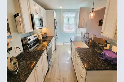 18 Palmer Street, Newport, RI 02840 - Photo 3