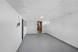 776 Plainfield St, Providence, RI 02909 - Photo 35