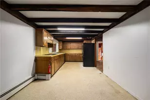 1289 S Rd, East Greenwich, RI 02818 - Photo 11