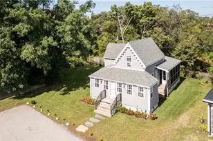 190 Railroad Ave, Portsmouth, RI 02871 - Photo 1