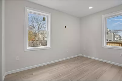 53 Comstock Avenue, Providence, RI 02907 - Photo 15