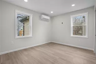 53 Comstock Ave, Providence, RI 02907 - Photo 13