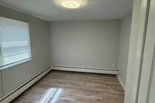 4 Shaws Ln, Bristol, RI 02809 - Photo 7