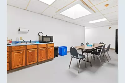 22 Field Street, Cranston, RI 02920 - Photo 7