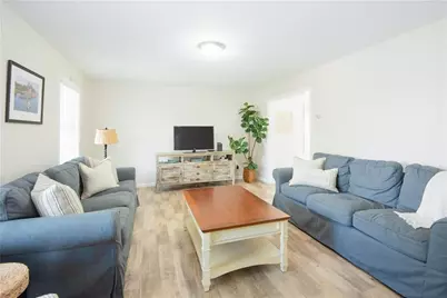 663 Aquidneck Avenue, Middletown, RI 02842 - Photo 7