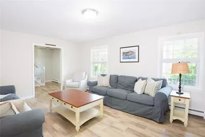 663 Aquidneck Avenue, Middletown, RI 02842 - Photo 9