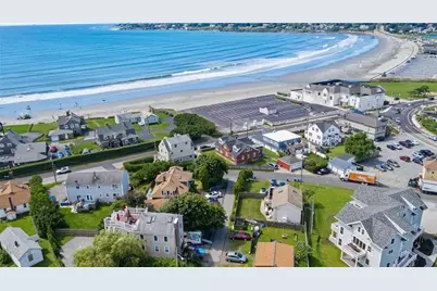 11 Crescent Road #2, Middletown, RI 02842 - Photo 3