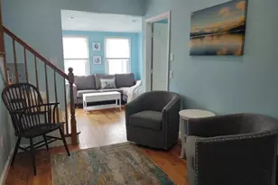 17 Crescent Rd, Middletown, RI 02842 - Photo 9