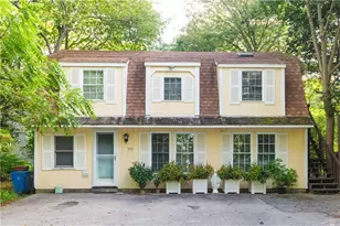 554 E Main Rd, Middletown, RI 02842 - Photo 1