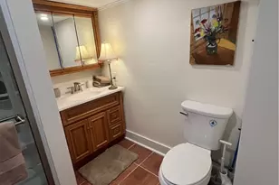 554 E Main Rd, Middletown, RI 02842 - Photo 13