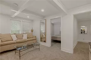 554 E Main Rd, Middletown, RI 02842 - Photo 5