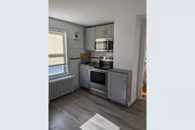 27 Mount Vernon Street #2, Newport, RI 02840 - Photo 9