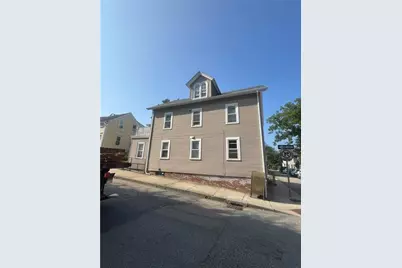 27 Mount Vernon Street #2, Newport, RI 02840 - Photo 3