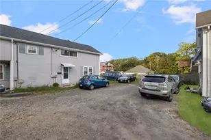 10 Grove St, West Warwick, RI 02893 - Photo 31
