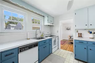 16 Reed St, Tiverton, RI 02878 - Photo 13