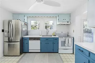 16 Reed St, Tiverton, RI 02878 - Photo 11