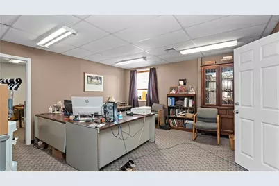 1429 Warwick Avenue, Warwick, RI 02888 - Photo 37