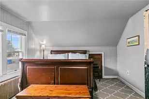 129 Bliss Mine Rd, Newport, RI 02840 - Photo 37