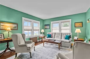 129 Bliss Mine Rd, Newport, RI 02840 - Photo 7