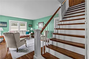 129 Bliss Mine Rd, Newport, RI 02840 - Photo 5